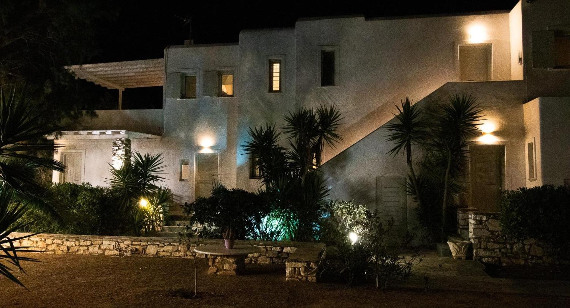 Mika Bungalows ناوسا المظهر الخارجي الصورة